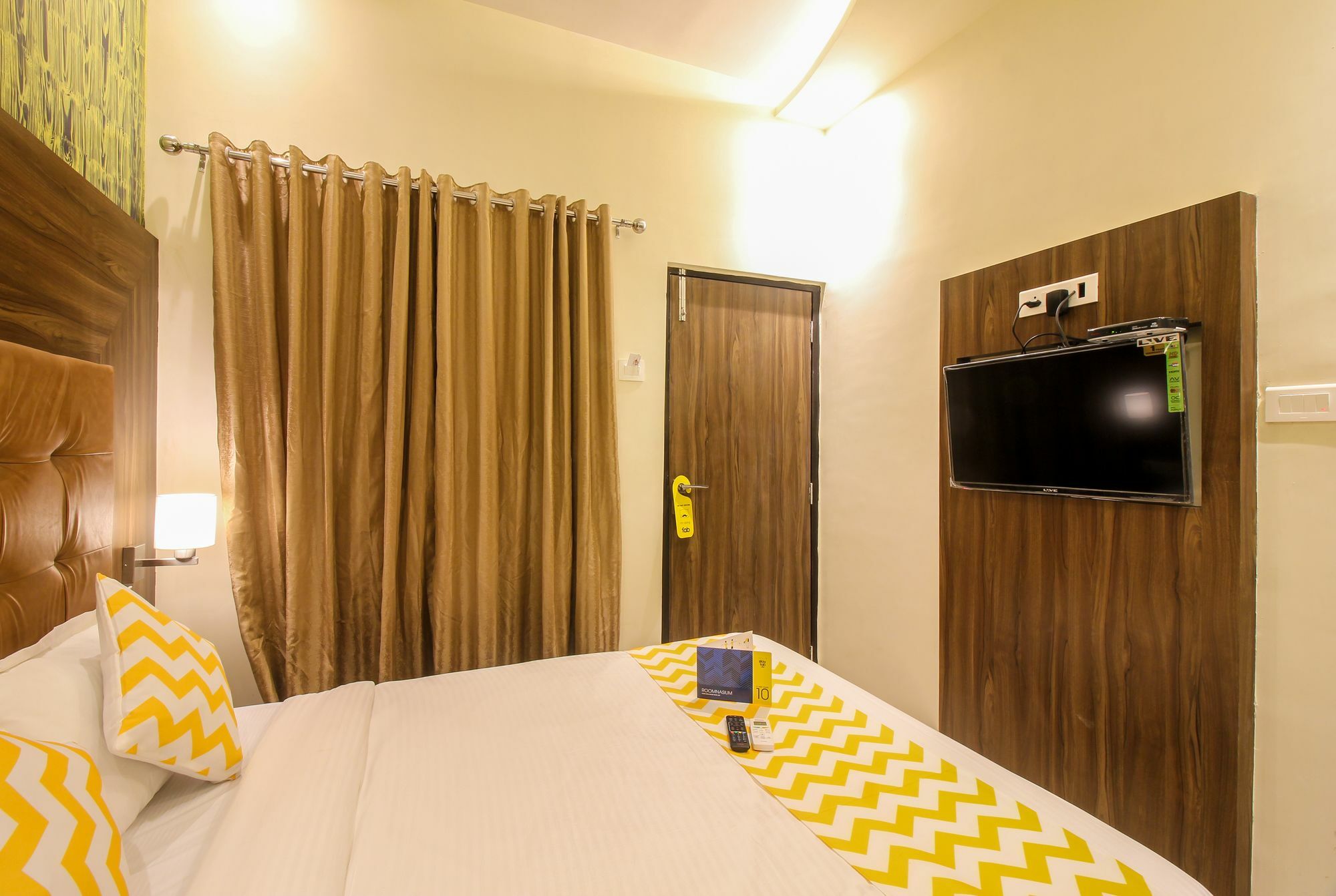 Fabhotel Amour - Nr Mumbai International Airport Buitenkant foto