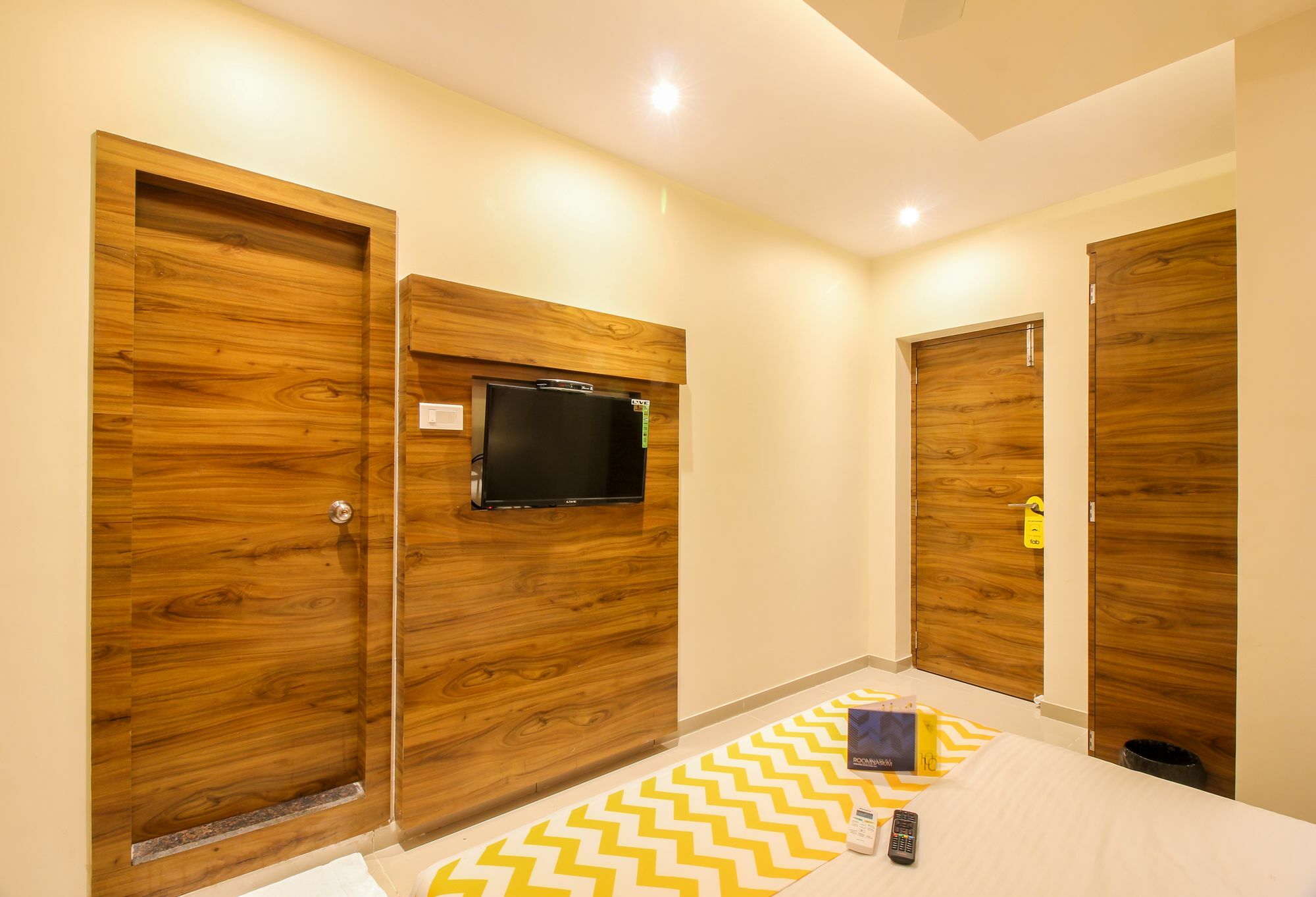 Fabhotel Amour - Nr Mumbai International Airport Buitenkant foto