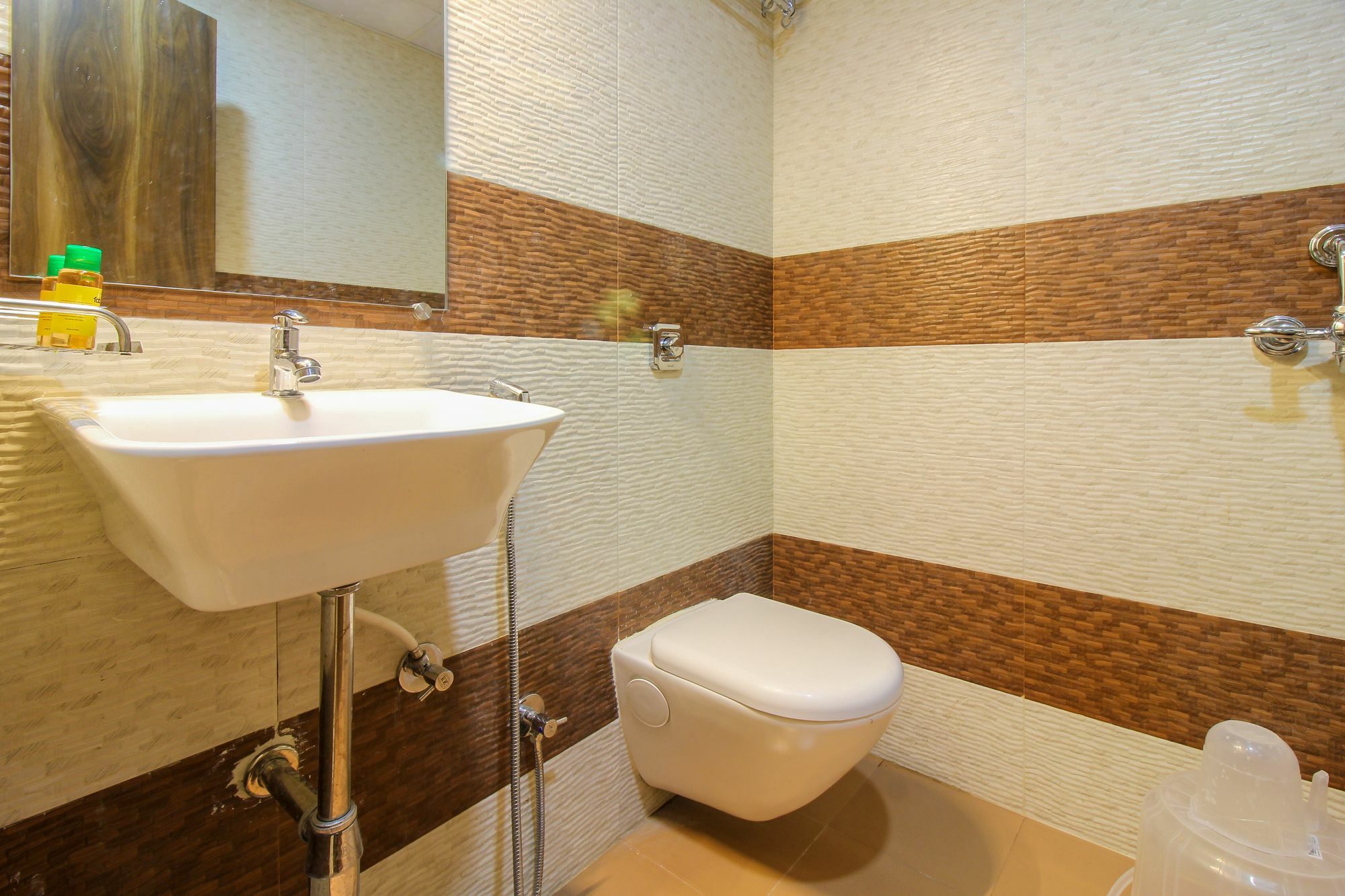 Fabhotel Amour - Nr Mumbai International Airport Buitenkant foto