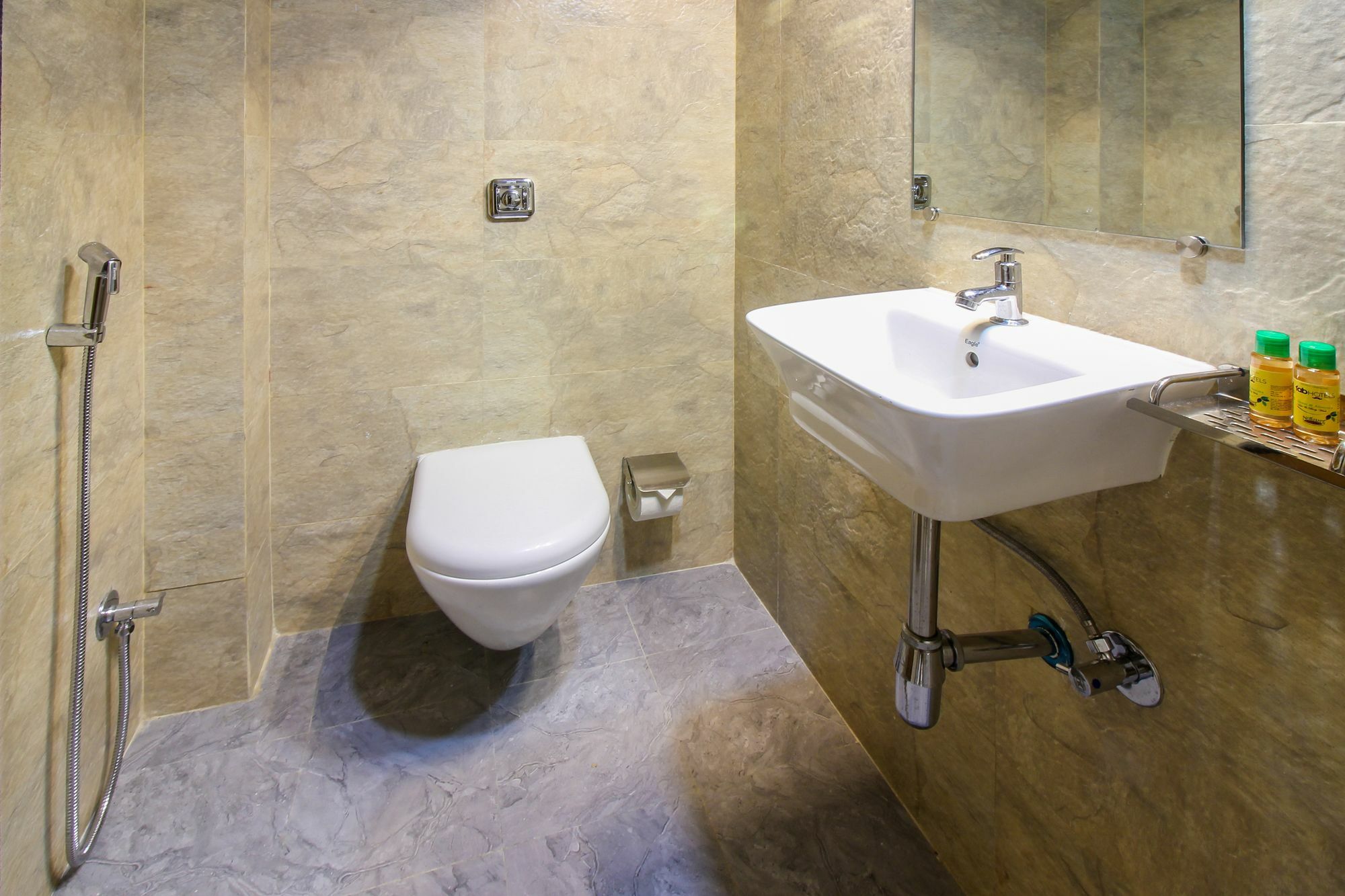Fabhotel Amour - Nr Mumbai International Airport Buitenkant foto