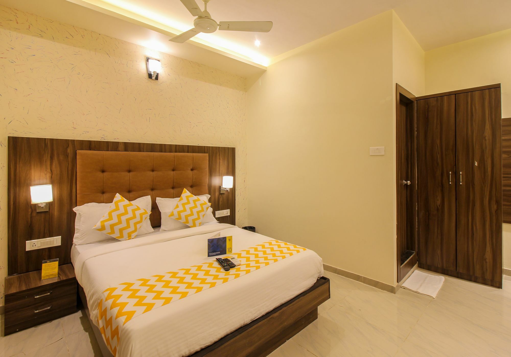 Fabhotel Amour - Nr Mumbai International Airport Buitenkant foto