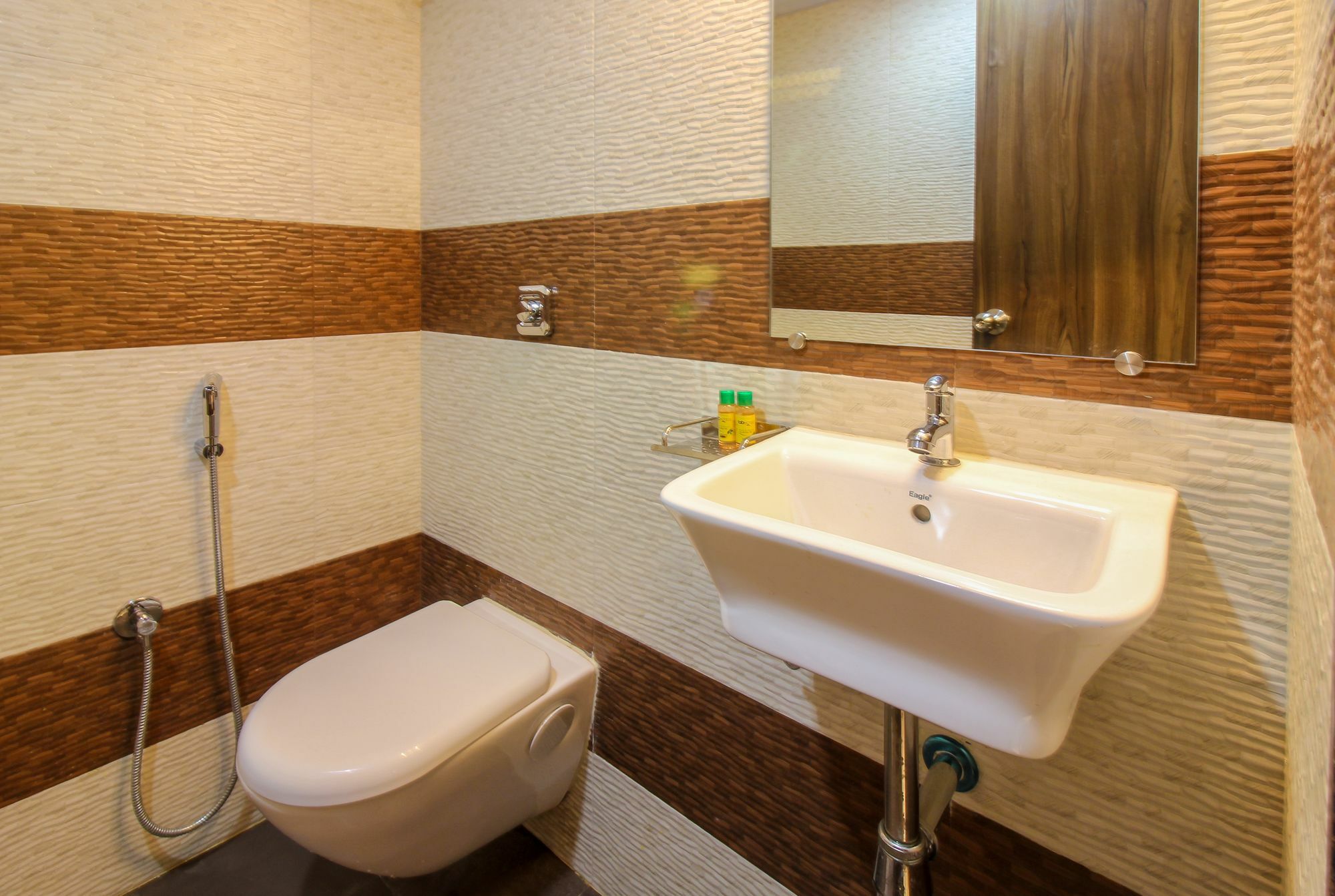 Fabhotel Amour - Nr Mumbai International Airport Buitenkant foto